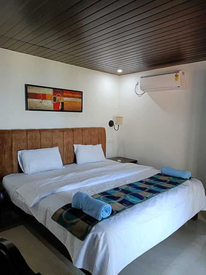 Grand Sea Shades Goa Hotel ปาโลเลม ภายนอก รูปภาพ