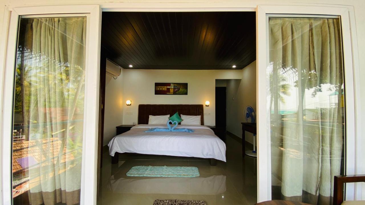 Grand Sea Shades Goa Hotel ปาโลเลม ภายนอก รูปภาพ
